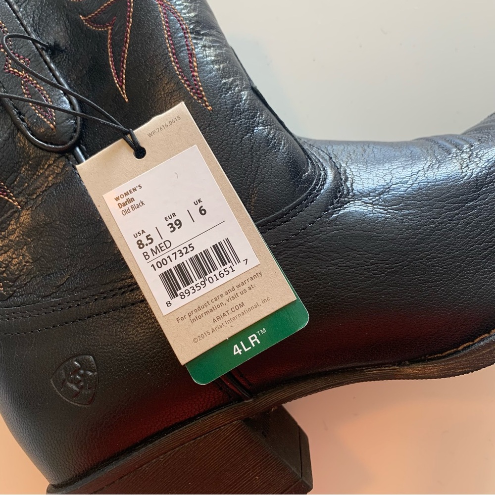 Ariat Women’s Darlin Western Cowboy Boot in Old Black - Picture 8 of 8
